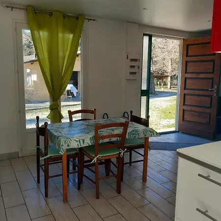 Petit En Bois Chalet